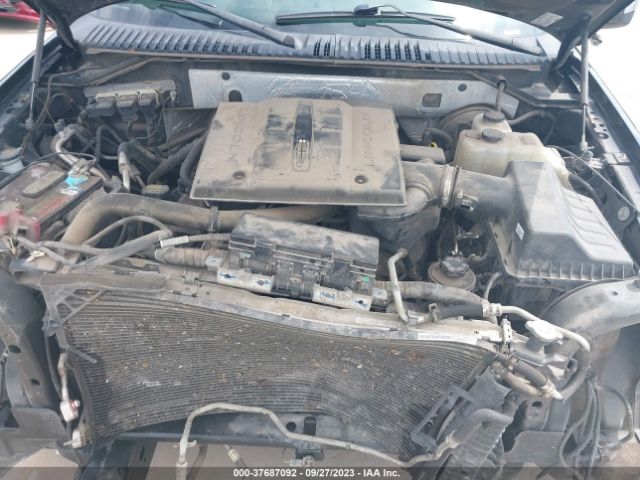 5LMJJ2H54EEL01077 Lincoln Navigator