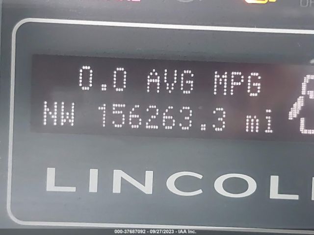 5LMJJ2H54EEL01077 Lincoln Navigator