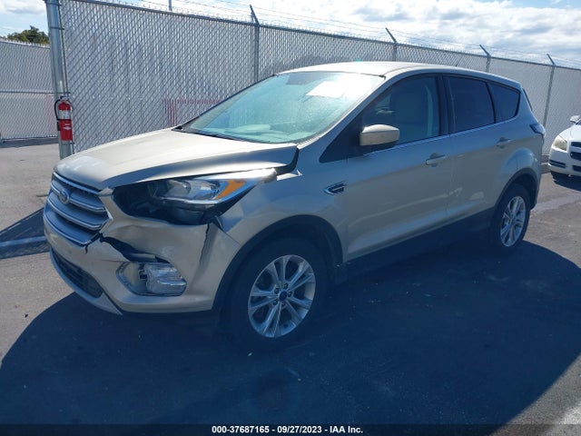 Ford ESCAPE SE 2017 1FMCU9GD3HUD92180 Image 2