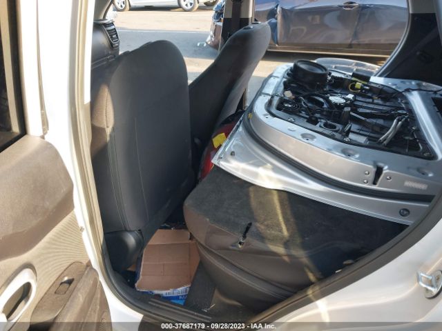 KNDJN2A25G7821615 KIA Soul Base