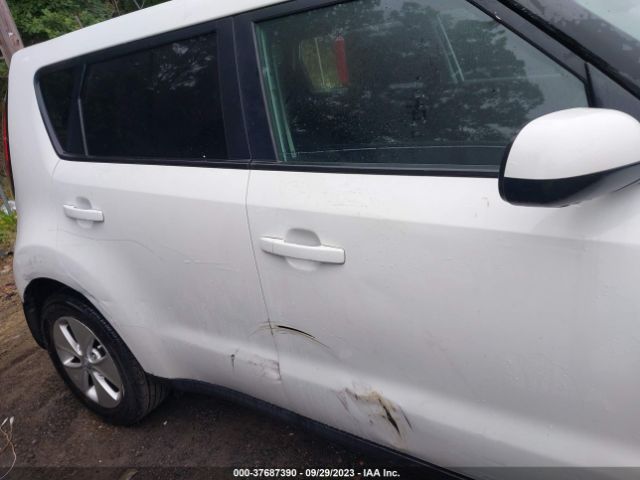 KNDJN2A22F7169731 KIA Soul Base
