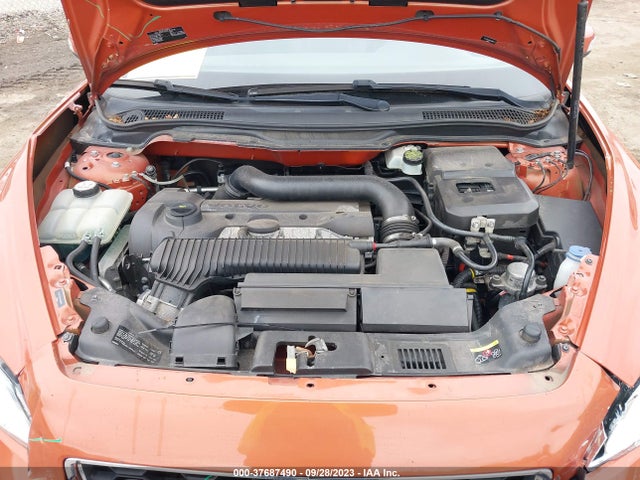 2011 VOLVO C30 VIN: YV1672MKXB2200883