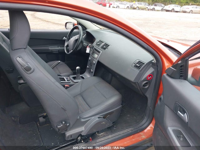 2011 VOLVO C30 VIN: YV1672MKXB2200883