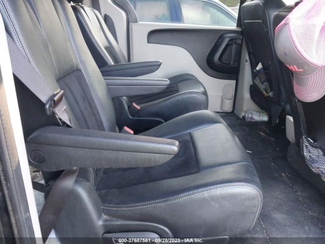 2C4RDGCG0JR328393 Dodge Grand Caravan Sxt