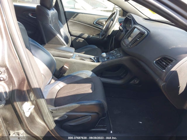 Chrysler 200 S 2015 1C3CCCDG7FN523481 Image 5