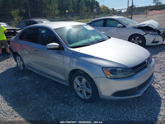 2014 3VWLL7AJ3EM260639 main image