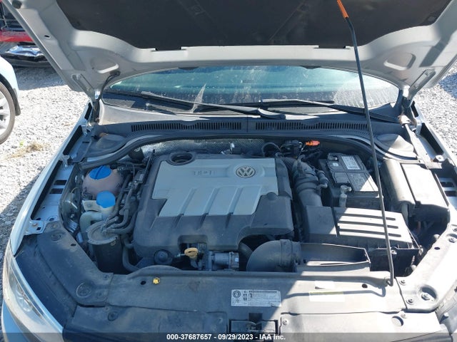 3VWLL7AJ3EM260639 Volkswagen Jetta Sedan Tdi