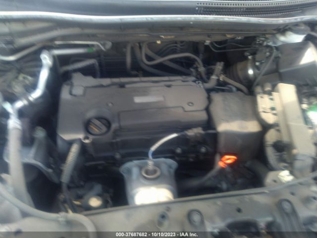 2HKRM4H34GH636208 Honda CR-V LX