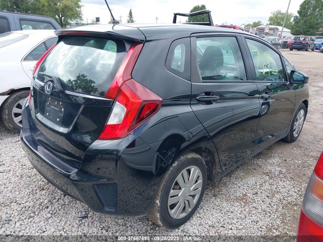2015 HONDA FIT LX VIN: 3HGGK5H57FM706671