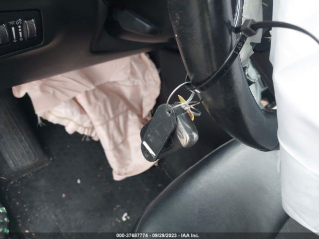 3C4NJDBB5JT403002 Jeep Compass Latitude