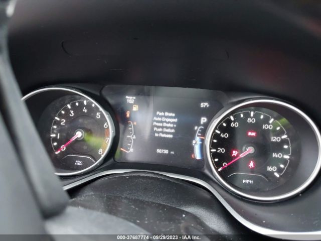 3C4NJDBB5JT403002 Jeep Compass Latitude