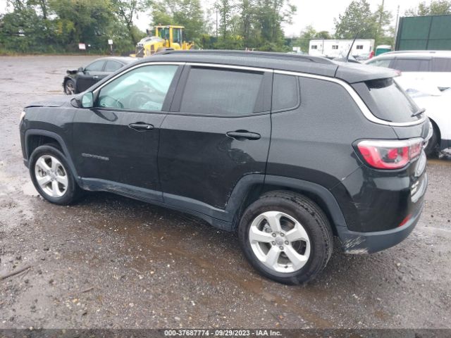 3C4NJDBB5JT403002 Jeep Compass Latitude