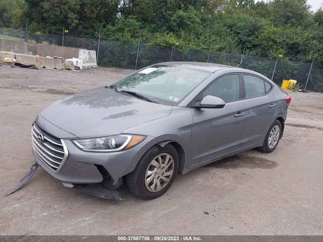 Hyundai ELANTRA SE 2018 5NPD74LF4JH330524 Image 2