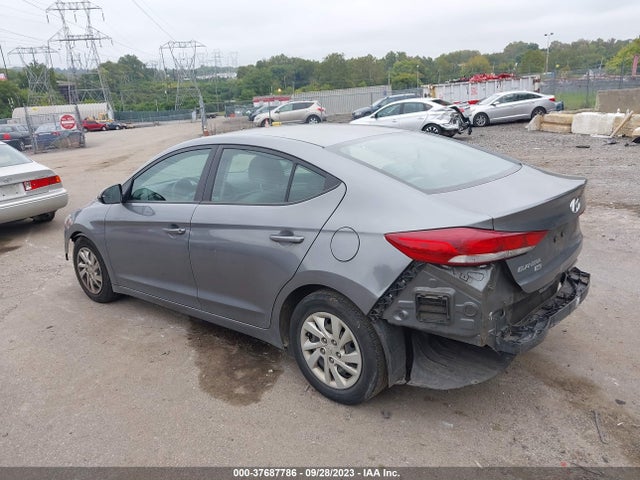 Hyundai ELANTRA SE 2018 5NPD74LF4JH330524 Image 3