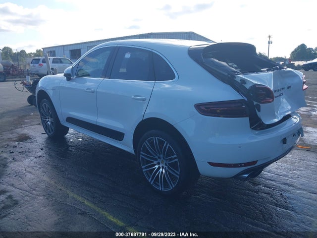 2017 PORSCHE MACAN WP1AG2A5XHLB52401 Photo 2