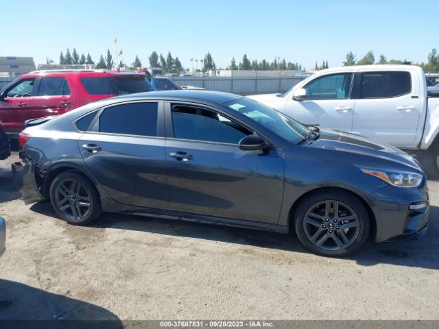 3KPF34AD8ME306483 KIA Forte Gt-line