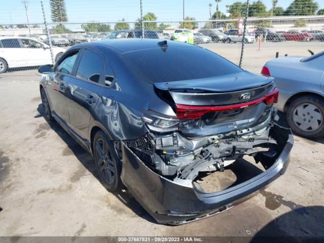 3KPF34AD8ME306483 KIA Forte Gt-line