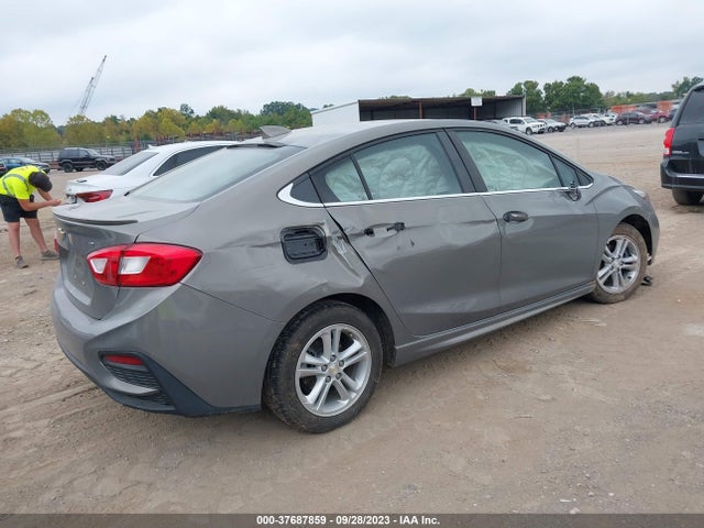 Chevrolet CRUZE LT 2018 1G1BE5SM4J7184299 Image 4