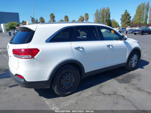 5XYPG4A56HG220857 KIA Sorento Lx V6
