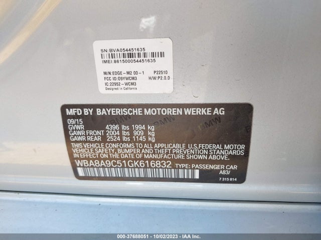BMW 320i 2016 WBA8A9C51GK616832 Image 9