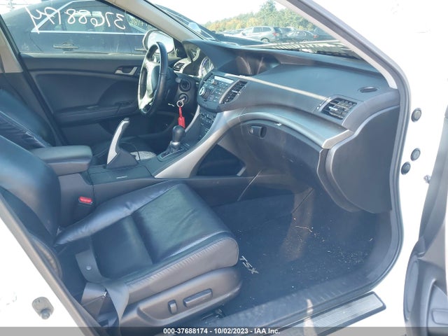 2010 ACURA TSX VIN: JH4CU2F61AC000211