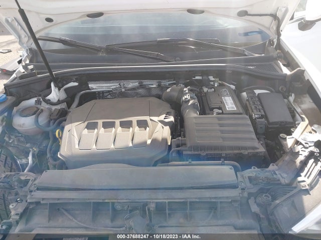 WA1AUCF31M1066207 Audi Q3 PREMIUM