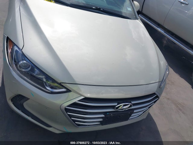 2018 HYUNDAI ELANTRA VIN: 5NPD84LF5JH400710