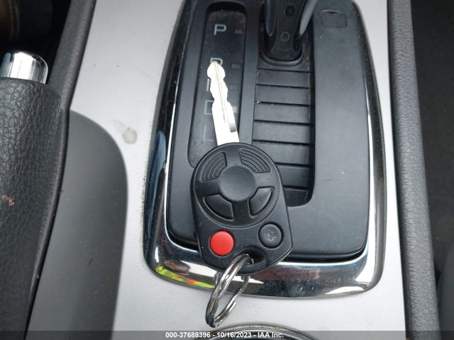 2010 FORD FUSION HYBRID VIN: 3FADP0L3XAR421069