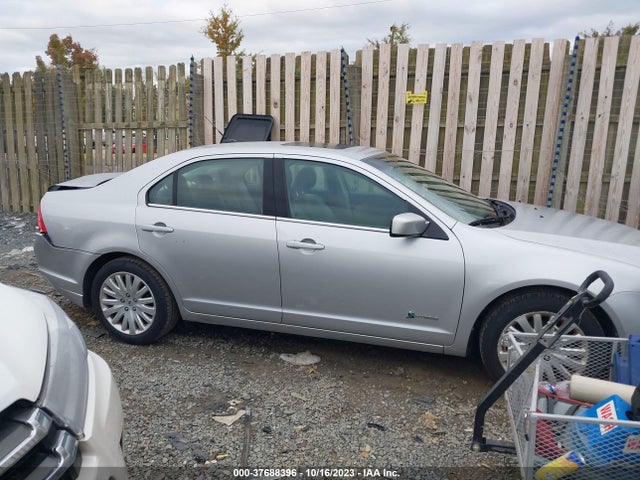 2010 FORD FUSION HYBRID VIN: 3FADP0L3XAR421069