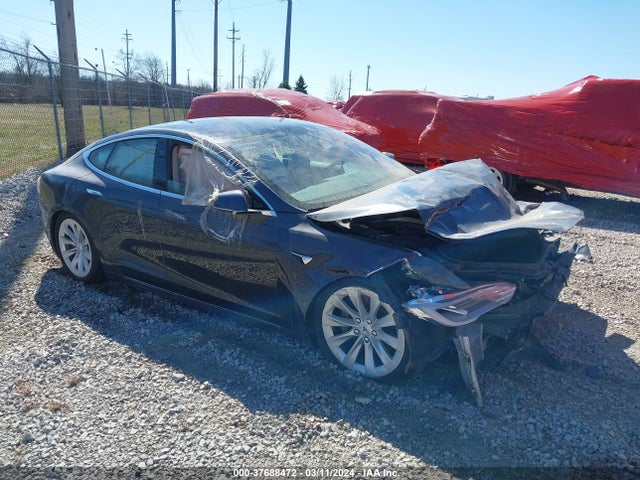 2018 TESLA MODEL S 5YJSA1E28JF286334 Photo 0