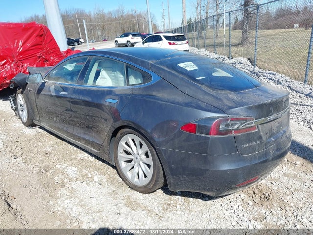 2018 TESLA MODEL S 5YJSA1E28JF286334 Photo 2