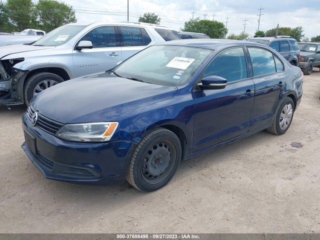 3VWD17AJ5EM302299 Volkswagen Jetta Sedan Se