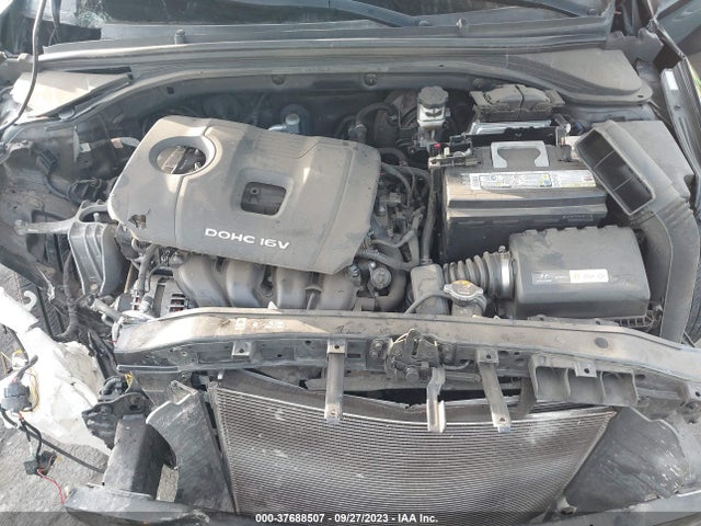 Hyundai ELANTRA SE 2018 KMHD74LF7JU609449 Image 10