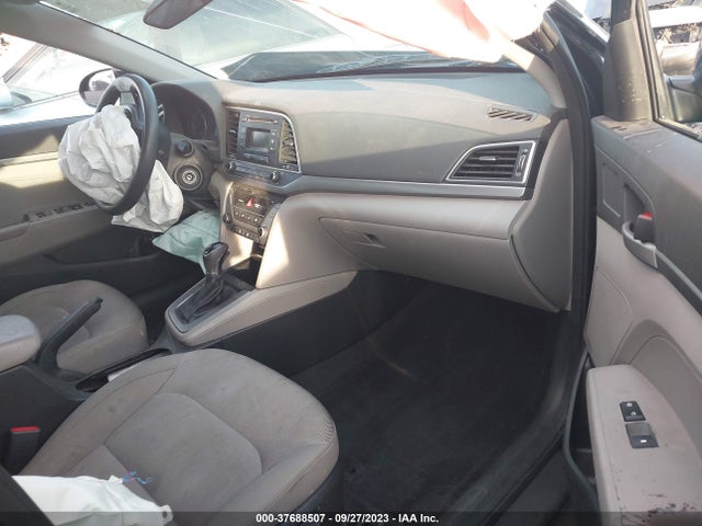 Hyundai ELANTRA SE 2018 KMHD74LF7JU609449 Image 5