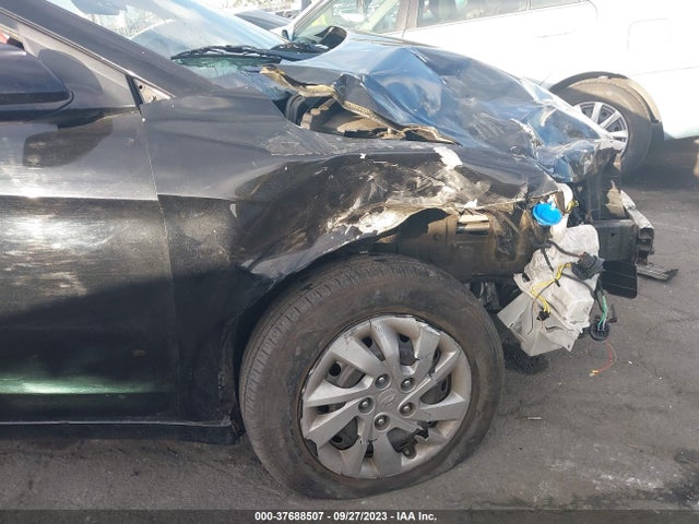 Hyundai ELANTRA SE 2018 KMHD74LF7JU609449 Image 6