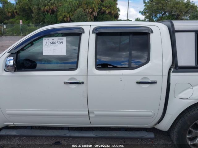 1N6AD0ER2EN729074 Nissan Frontier Sl