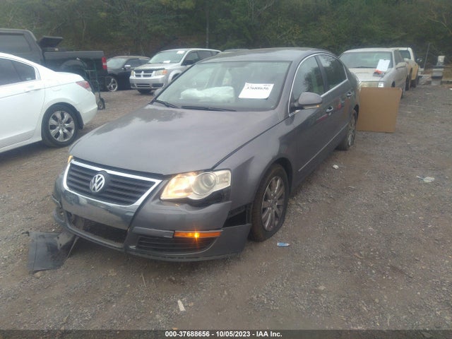 2008 VOLKSWAGEN PASSAT SEDAN WVWJK73C08P126343 Photo 1