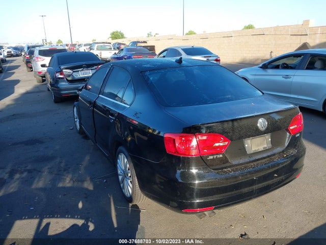 3VWLL7AJ3EM392767 Volkswagen Jetta Sedan Tdi W/premium/nav
