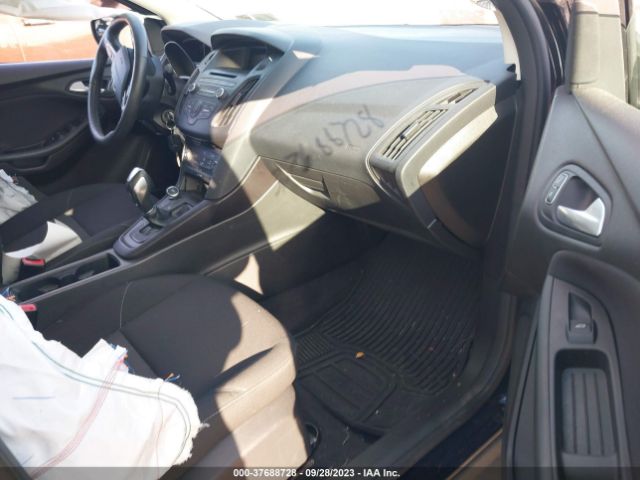 1FADP3F2XGL349964 Ford FOCUS SE
