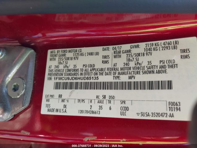 1FMCU9JD6HUD85135 Ford Escape Titanium