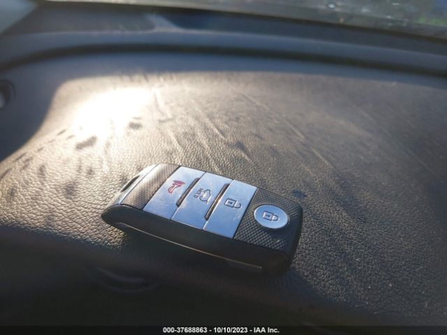 KNDCB3LC5K5256235 KIA NIRO LX