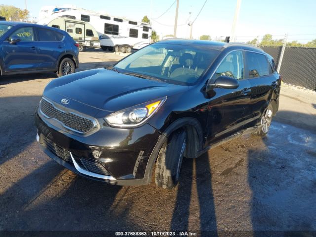 KNDCB3LC5K5256235 KIA NIRO LX