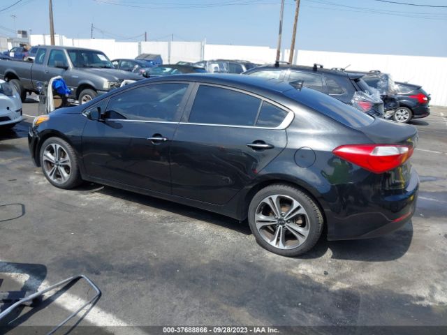 KNAFZ4A83E5119938 KIA FORTE EX