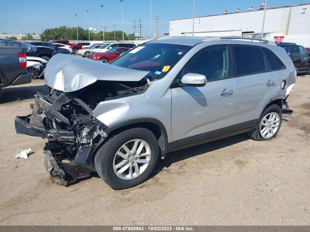 2015 KIA SORENTO LX VIN: 5XYKT4A78FG612047