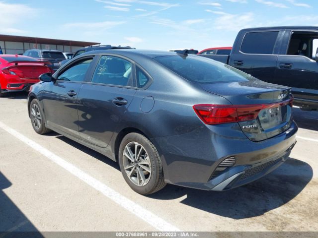 3KPF24AD3PE644817 KIA Forte Lxs