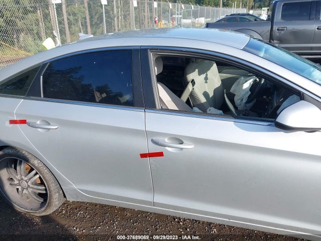 2016 HYUNDAI SONATA 2.4L SE VIN: 5NPE24AF2GH373998