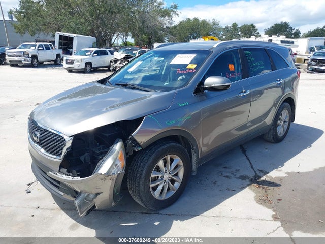 KIA SORENTO LX 2017 5XYPG4A33HG239364 Image 2