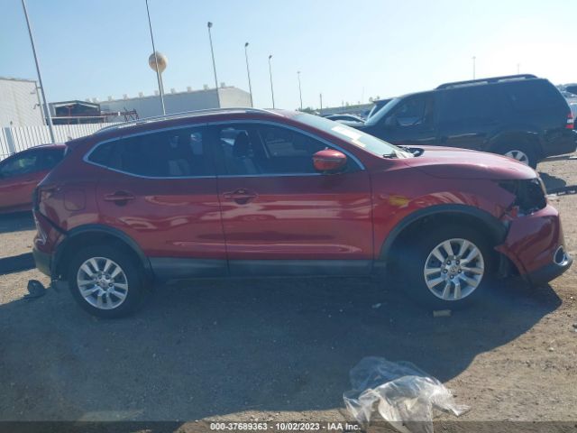JN1BJ1CP0KW224926 Nissan Rogue Sport Sv