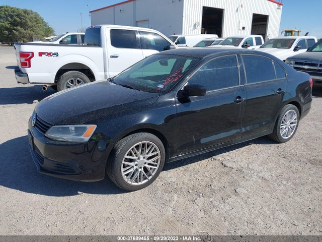 3VW2K7AJ8EM428855 Volkswagen Jetta Sedan S