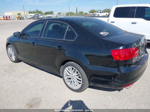 3VW2K7AJ8EM428855 Volkswagen Jetta Sedan S